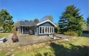 Three-Bedroom Holiday Home In Spottrup - Knud