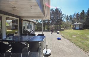Three-Bedroom Holiday Home In Spottrup
