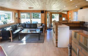 Three-Bedroom Holiday Home In Spottrup