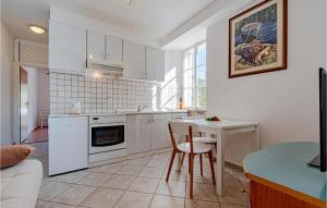 Stunning Apartment In Ston With Wifi 