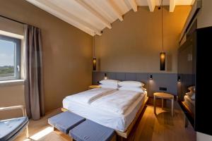 Rara Factory Design House