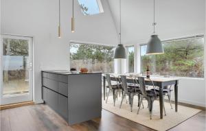 Three-Bedroom Holiday Home In Hundested