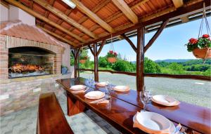 Lovely Home In Novi Marof With Sauna