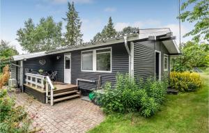 Awesome Home In Ølsted With Kitchen