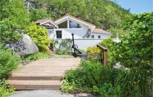 Awesome Home In Fister With Wifi - Årdal
