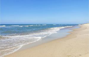 Gorgeous Home In Dzwirzyno With Wifi