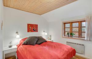 2 Bedroom Lovely Home In Højslev