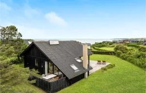 Two-Bedroom Holiday Home In Lemvig - Lemvig