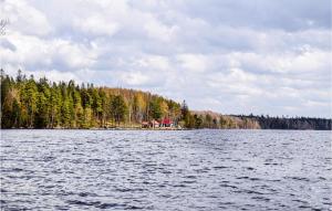 Lovely Home In Hyltebruk With Wifi