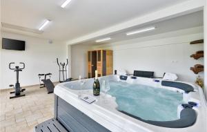 Cozy Home In Krasic With Sauna