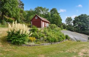 Three-Bedroom Holiday Home Bräkne-Hoby With A Fireplace 05