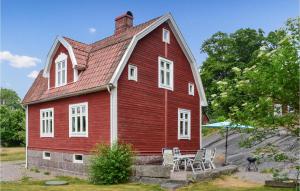 Three-Bedroom Holiday Home Bräkne-Hoby With A Fireplace 05