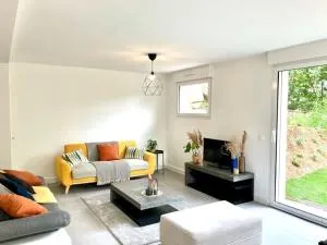 Grande maison rénovée 15mn Lyon,35mn Eurexpo - Messimy