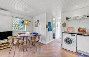 2 Bedroom Awesome Home In Kerteminde