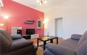 Gorgeous Home In Pula With Wifi