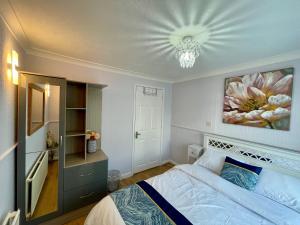 Semi Detached House in Aldershot