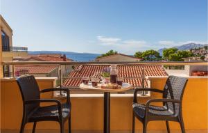 Cozy Apartment In Baska Voda With House Sea View 