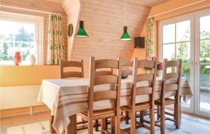 Three-Bedroom Holiday Home In Skjern