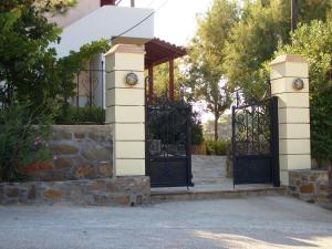 Zorbas Apartments Chios-Island Greece