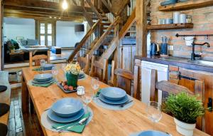 Awesome Home In Popovaca