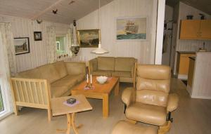 Three-Bedroom Holiday Home In Humble