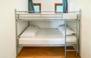 Stunning Stacaravan In Putten