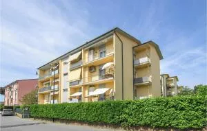 Awesome Apartment In Pietrasanta - Керчета