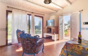 2 Bedroom Pet Friendly Home In Siracusa