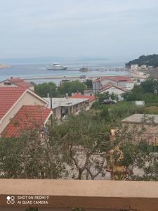 Apartment in Lopar with sea view, terrace, air conditioning, Wi-Fi (4618-2)