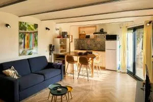 Escapade au fond du jardin - Baix