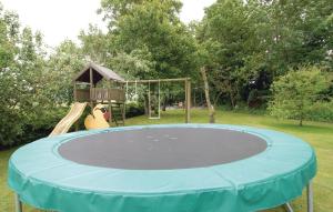 Cozy Apartment In Molkwerum With Wifi