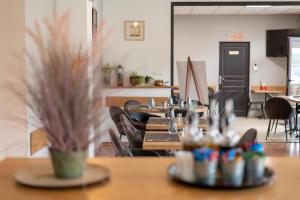 Hotels Hotel Des Nacres : photos des chambres