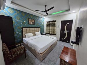 Redstone Hotel - Near US Consulate Nungambakkam