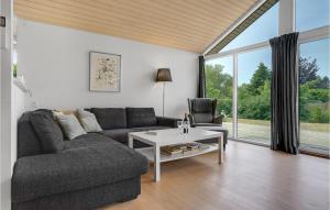 Nice Home In Jægerspris With Kitchen