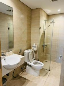 Tropical Hạ Long Bay view