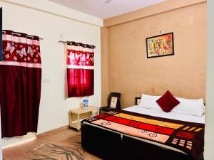 Shree Ji Residency- A Devine Home Stay Near Prem Mandir