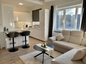 Modern Business Flat - Courts et moyens séjours - Renory