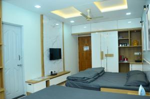 A luxury suit with a Balcony