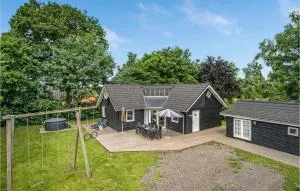 Awesome Home In Fårvang With Sauna - Langå