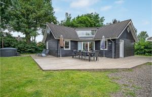 Awesome Home In Fårvang With Sauna