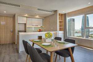 Abogo Apartment FHome Riverside