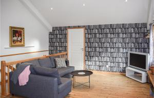 Cozy Apartment In Långaryd With Wifi