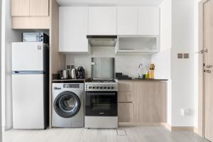 Stonetree - Brand New Studio - Prime Location