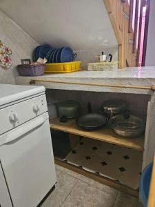 Bel Seminterrato con finestre img9