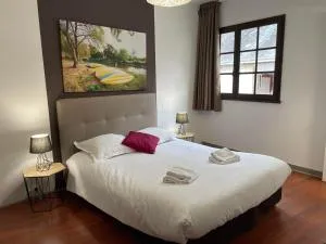 Hôtel les Trois Lys - 阿宰勒里多