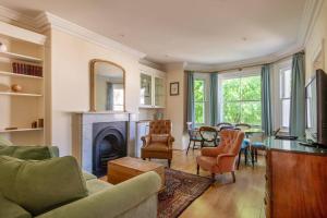 3BR Apt 5 min to BrightonStation