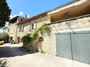 Villas Superbe Mas en Pierre, Piscine, Boulodrome, 14 pers : photos des chambres