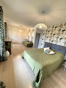 Villas Superbe Mas en Pierre, Piscine, Boulodrome, 14 pers : photos des chambres