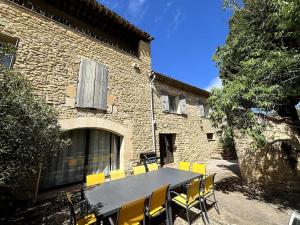 Villas Superbe Mas en Pierre, Piscine, Boulodrome, 14 pers : photos des chambres