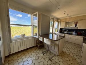 Villas Superbe Mas en Pierre, Piscine, Boulodrome, 14 pers : photos des chambres